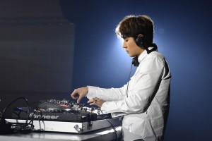 DJ HO.K