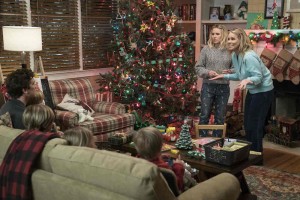 A Bad Moms Christmas  (25)