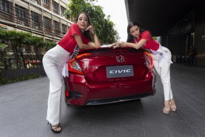 Miss Universe Thailand 2020 x Civic Ignite Red (6)