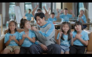 ภาพจาก MV  Voice of Love(42)