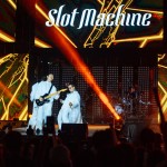 SLOT MACHINE  (2)