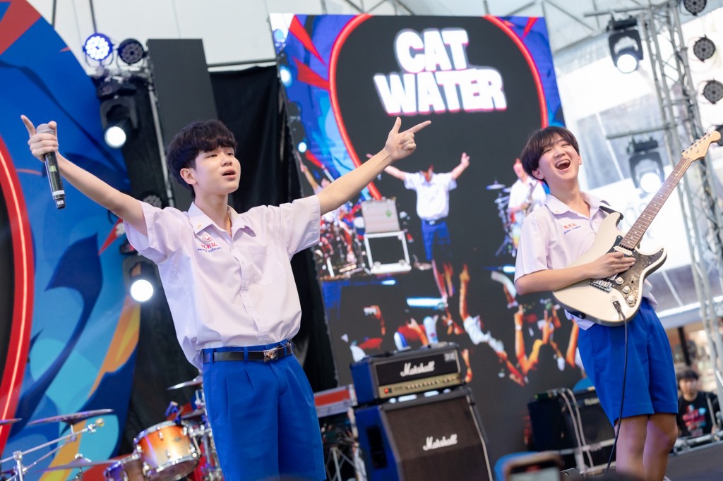 Cat Water01_รองชนะเลิศอันดับ4