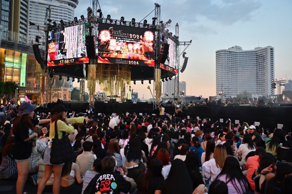 ภาพประกอบข่าวบรรยากาศก่อนเริ่มงานเคานต์ดาวน์20