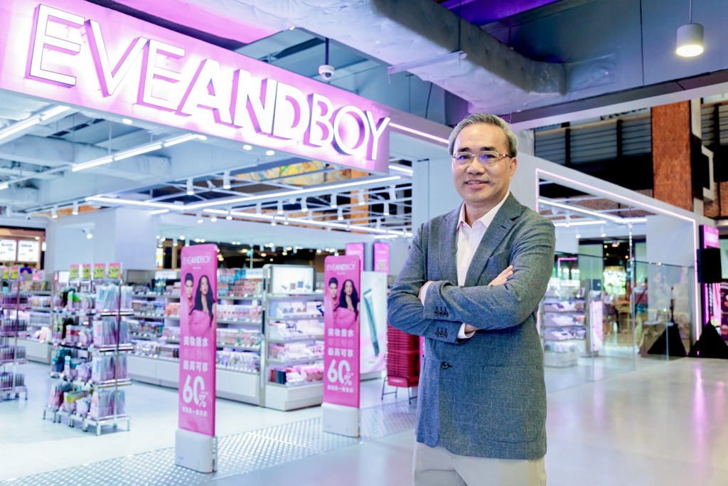 01_เดอะ สตรีท รัชดา เปิดร้าน EVEANDBOY