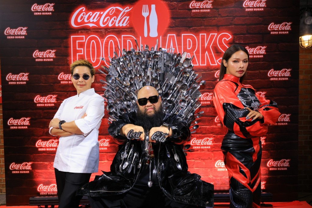 3 เซเลบริตี้ในแคมเปญ COKE Foodmarks