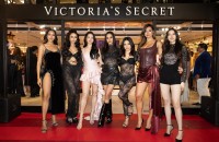 9. เซเลบริตี้ร่วมงานเปิดตัว Victoria's Secret Siam Center อย่างเป้นทางการ