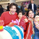 ครอบครัวพุฒิ-จุ้ย พาน้องพีเจร่วมฉลองวันเด็ก Siam Paragon X LEGO KIDS DAY 2025  KIDSTOPIA (3)